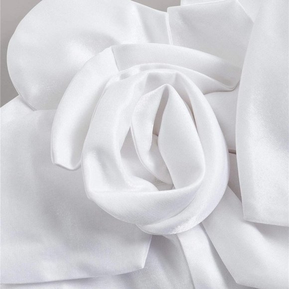 White Boho Womens Flower Decor Lace Up Back Cami Top - Picture 3 of 4